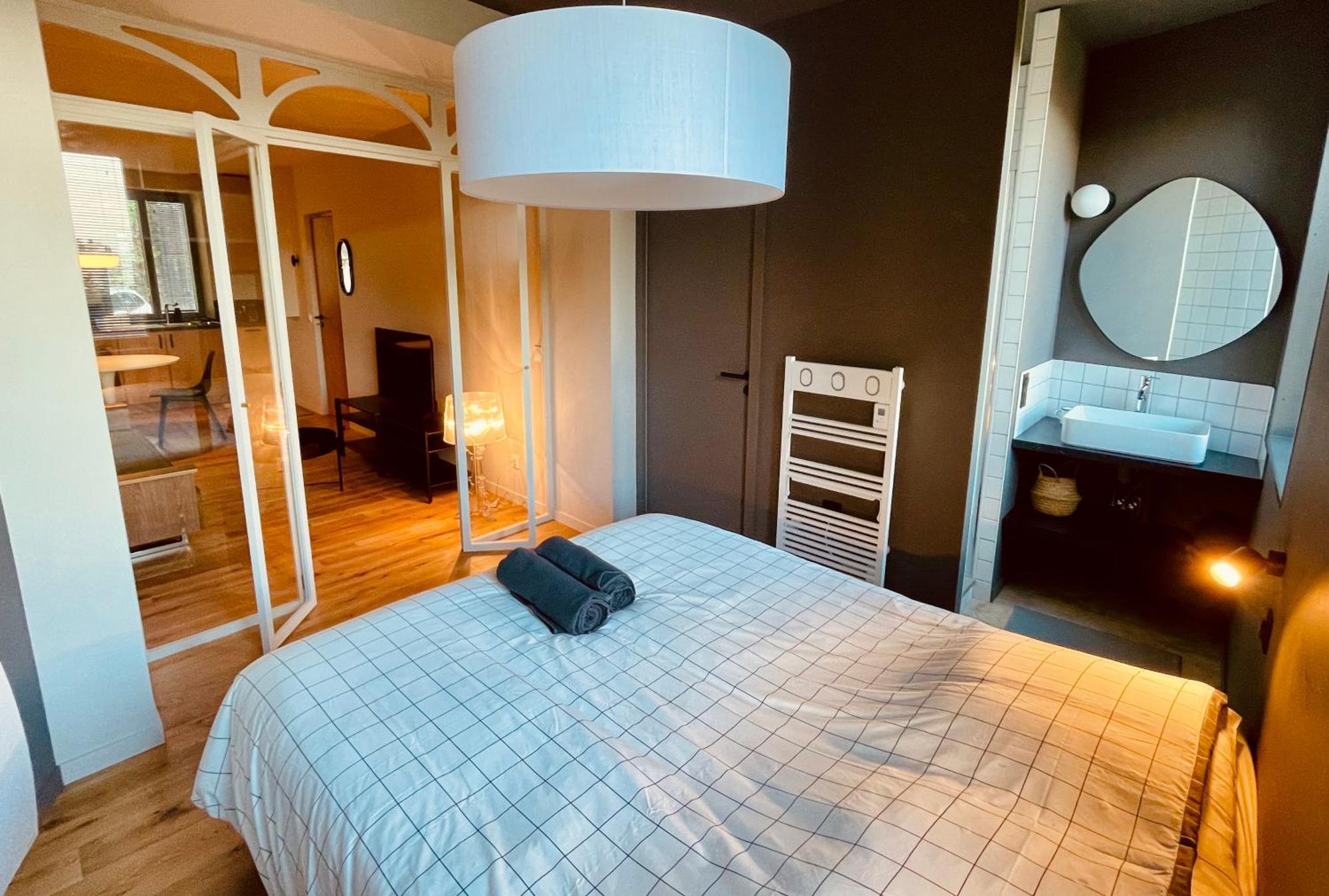 Les Suites D'Angouleme - Proche Gare Et Centre Ville - Haut De Gamme Екстериор снимка