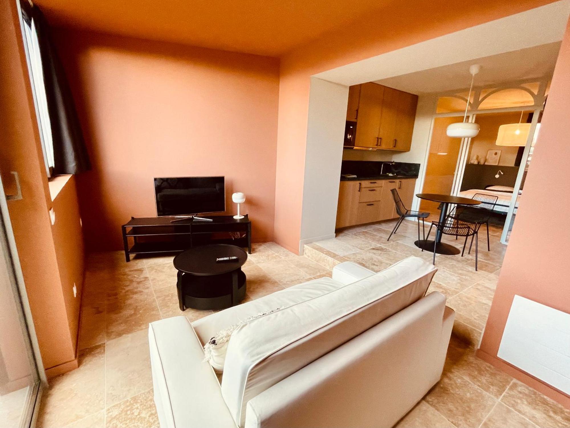 Les Suites D'Angouleme - Proche Gare Et Centre Ville - Haut De Gamme Екстериор снимка